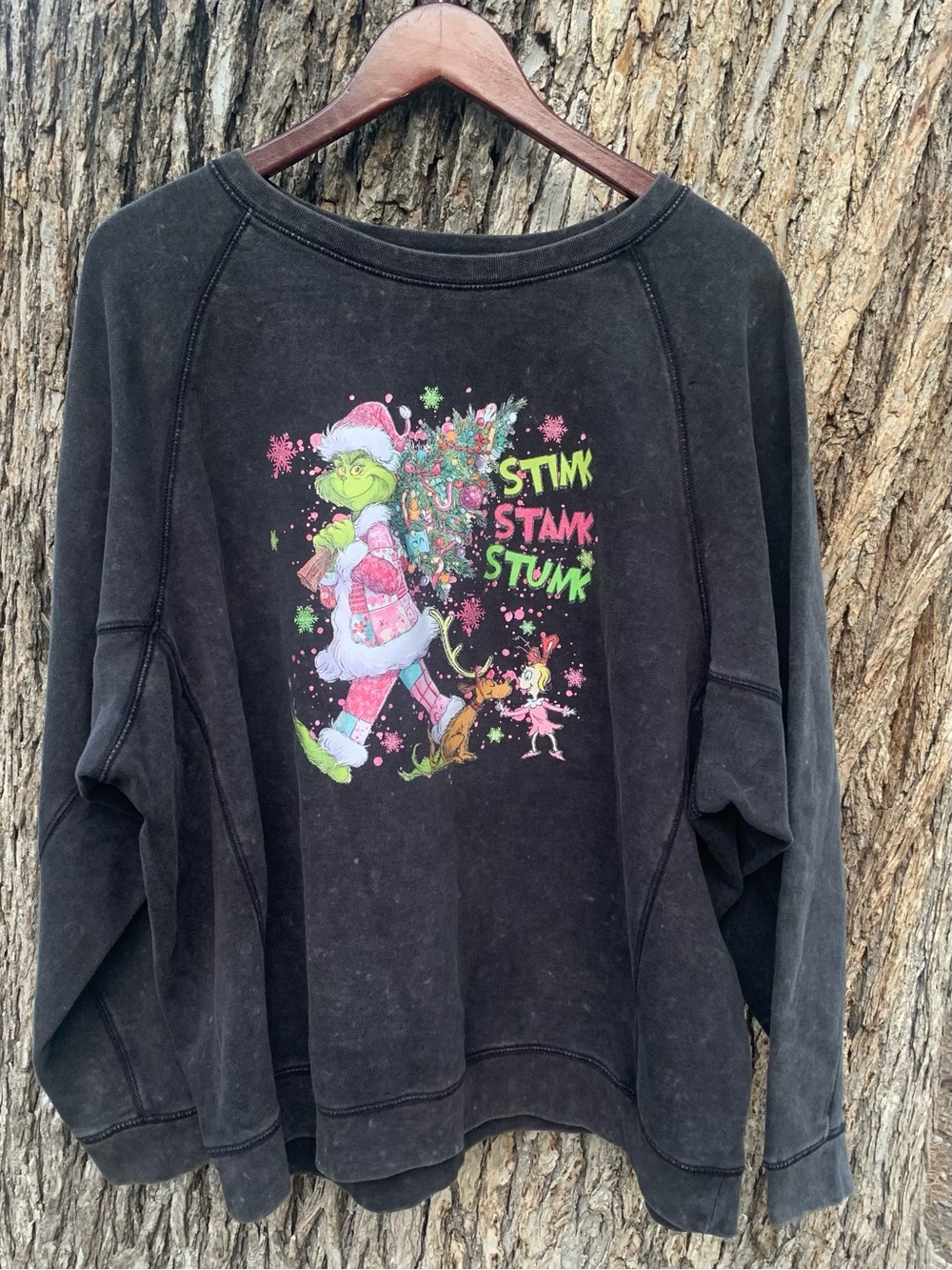 Time and Tru Black Kids Grinch Holiday Sweatshirt with Neon Graphic